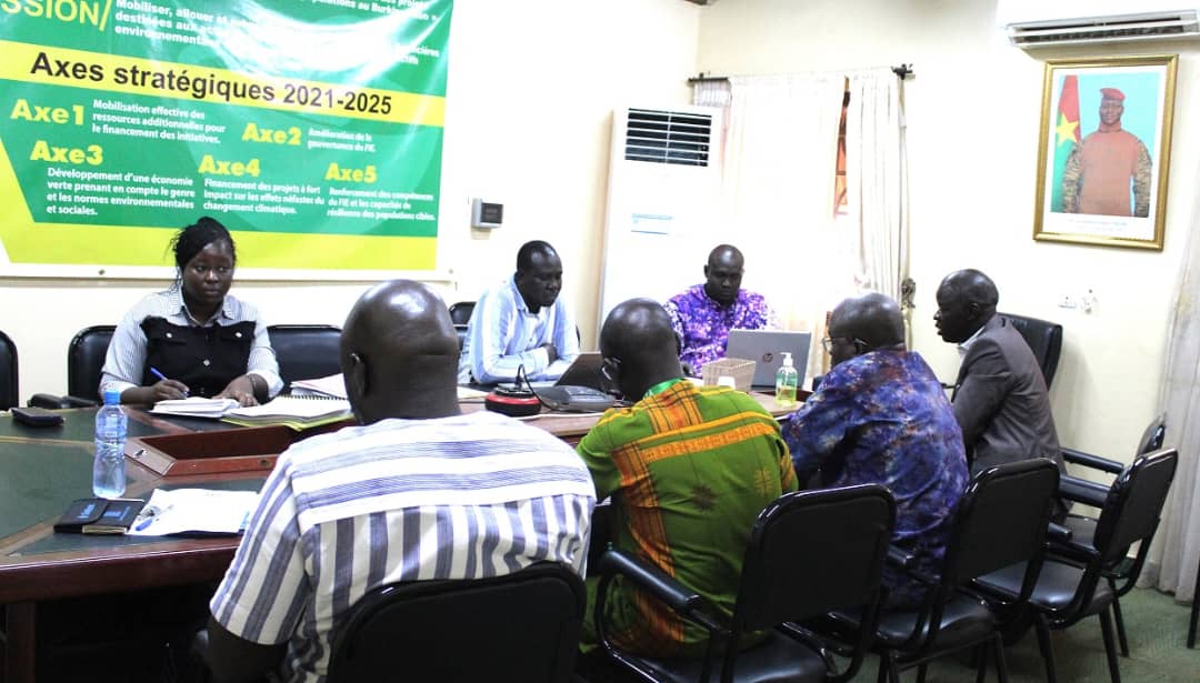  UNEP ASSESSES THE ORGANIZATION'S FINANCIAL MANAGEMENT CAPACITIES AND INTERNAL CONTROL SYSTEMS